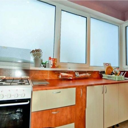 Apartament Laurentiu - Etaj.1 Bucharest Luaran gambar