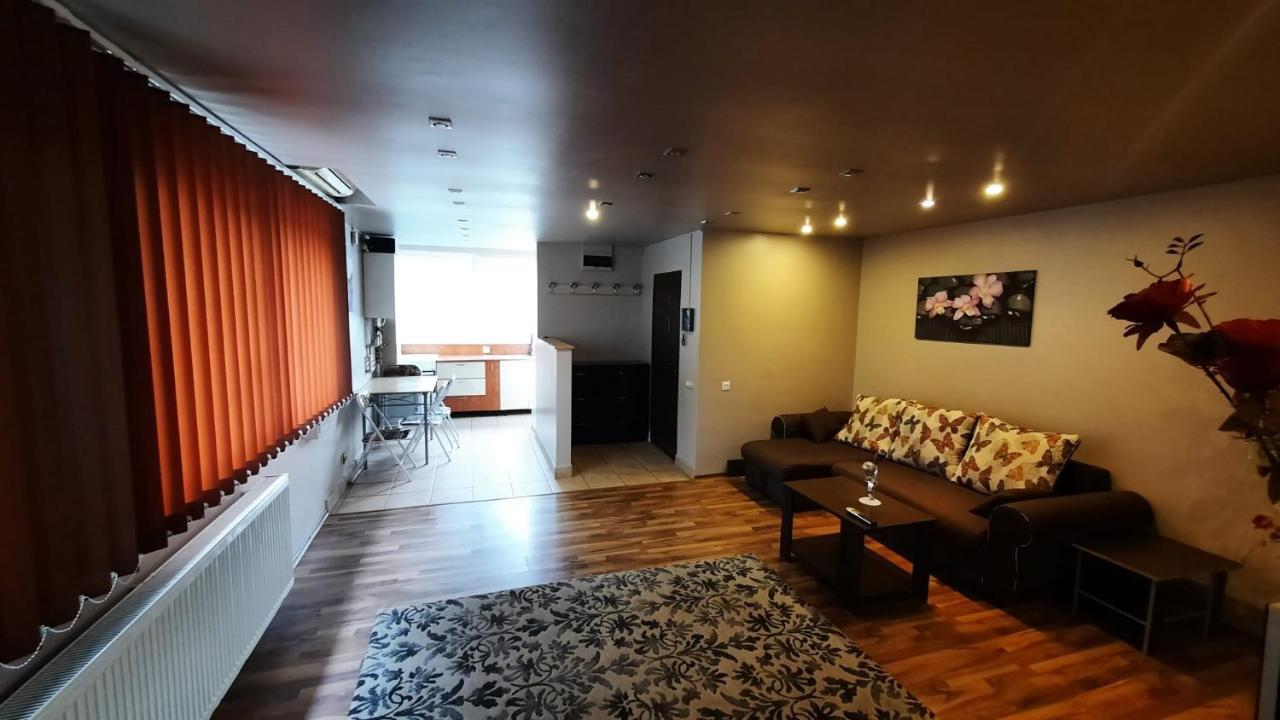 Apartament Laurentiu - Etaj.1 Bucharest Luaran gambar