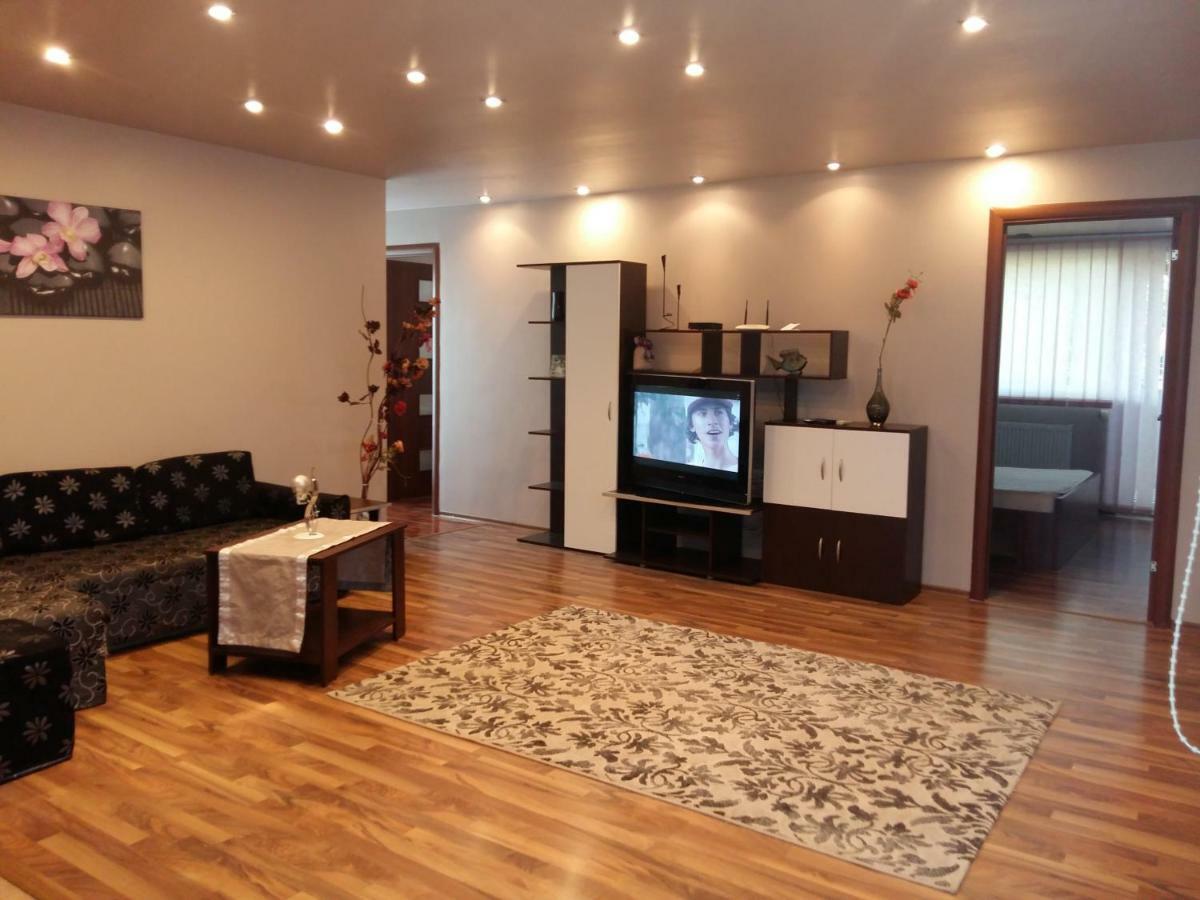 Apartament Laurentiu - Etaj.1 Bucharest Luaran gambar
